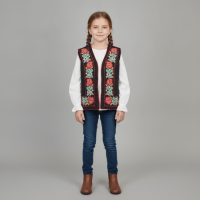 Vesta traditionala fetite Maria